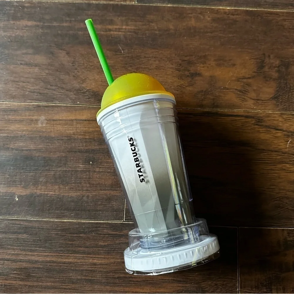 Starbucks Chiseled Dome White Cold Cup Faceted Acrylic Cup Frappuccino